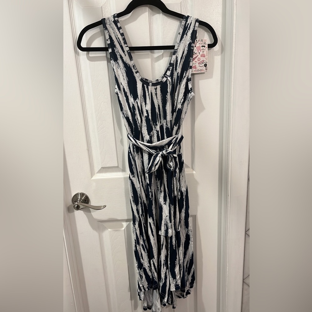 Latched mama romper petite - abstract design - maternity and nursing NWT